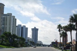 Ein Teil der Hotels in Daytona Beach.
